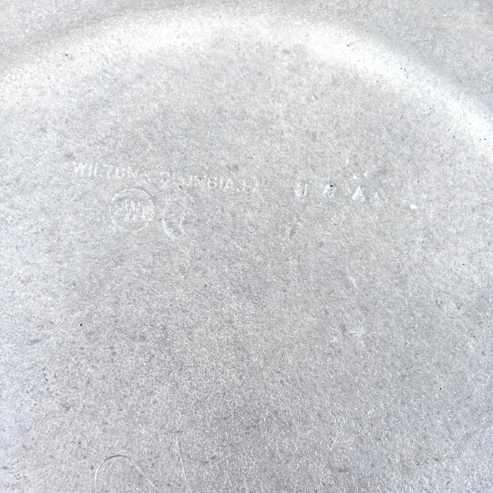 Wilton Armetale Plates Silver Queen Anne Scalloped 7 Inch Bread Butter Set of 2